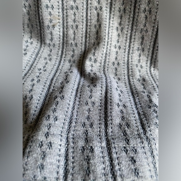 Grey Long Sleeve - Picture 5 of 5